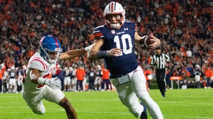 Bo Nix's College Teams: A Historical Perspective