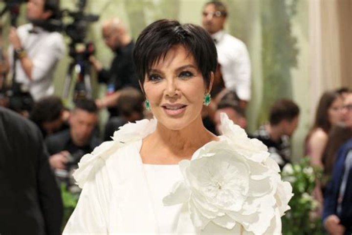 Kris Jenner's Dimensions: Height, Weight, And Figure Unveiled