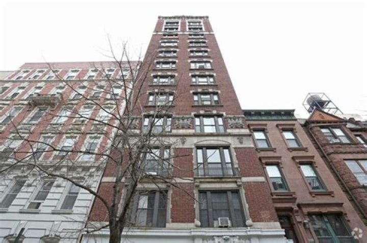 Luxurious Living At 324 West 84th: Your Dream Address In Manhattan