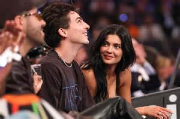 See Why People Are Talking About Kylie Jenner And Timothe Chalamet's Supposed Pregnancy